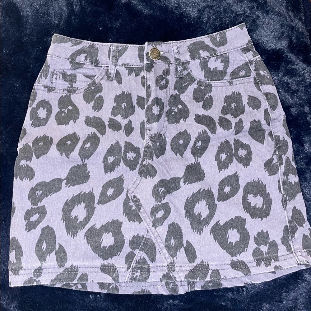 Cheetah mini skirt with pockets